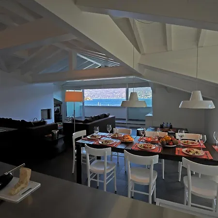 Sleeps 18 Air Con Villa *